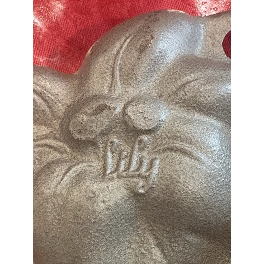 VTG John Wright Cast Iron Flower Mold Muffin Bread Baking Pan 1991 USA 13